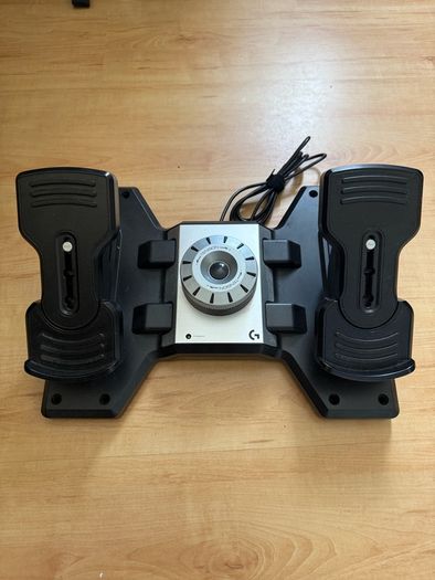 Logitech G Saitek PRO Flight Rudder Pedals