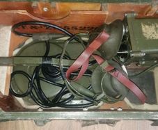Rare pre 1960s .. Military Mine Detector Wit Paper Work