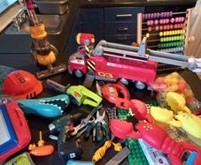 toys