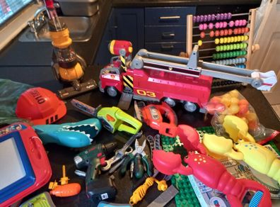 toys