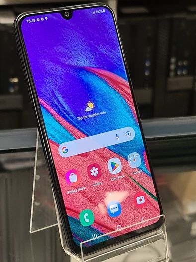 Samsung Galaxy A40 64GB Dual SIM Black Network unlocked Android Smartphone