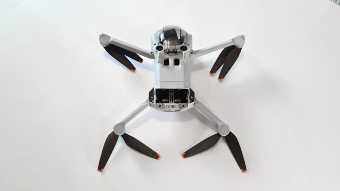 DJI Mini 3 Pro Drone + Fly More Combo