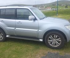 Mitsubishi shogun 2015