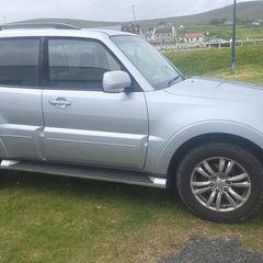 Mitsubishi shogun 2015