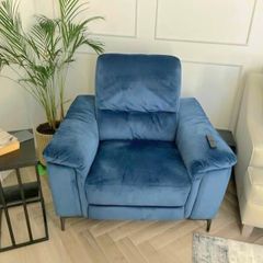 EZ Living power recliner, 1 seater