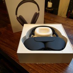 Midnight Airpod Max