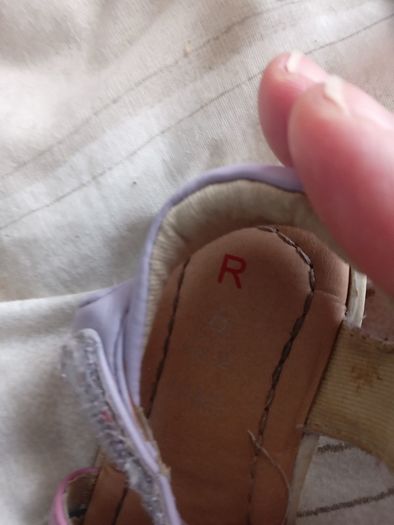 Girls sandals