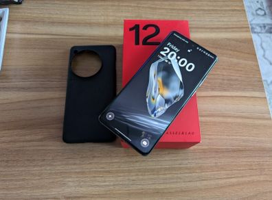 OnePlus 12 512gb Dual SIM Factory Unlocked in mint condition