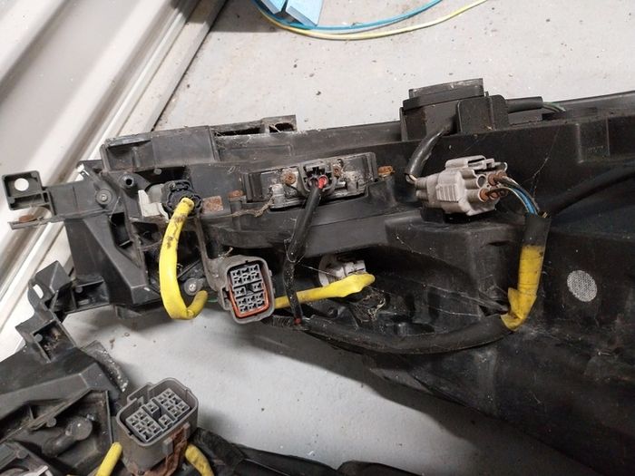 Mazda 6 Headlights