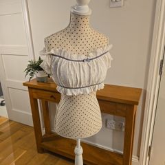 Urban Outfitters top size medium/10