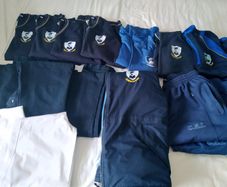 Colaiste na hinse Laytown boys uniform