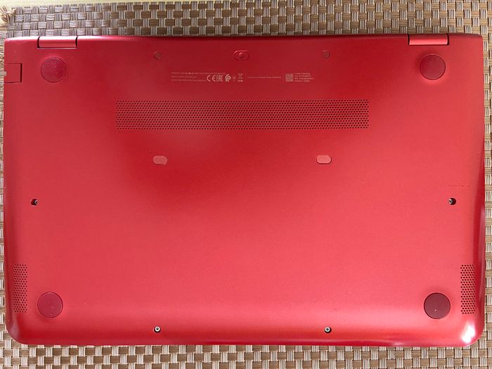 HP Pavilion x360 Convertible 15.6'' i3-6100U 1TB 8GB Red Laptop