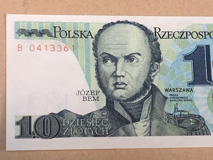 UNCIRCULATED Crisp  Polish banknotes x 5