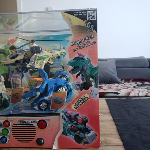 VTech Switch & Go Dinos Interactive Toy Retail Shop Display Case