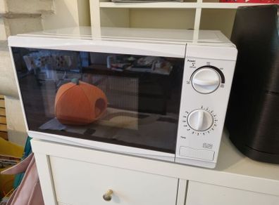 Microwave 700W