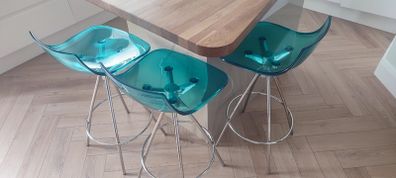 Bar stools x3
