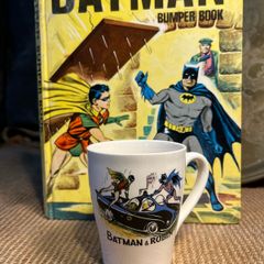 Batman & Robin Mug (1966) + Batman Bumper Book