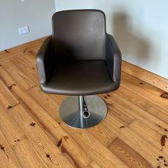 salon chair