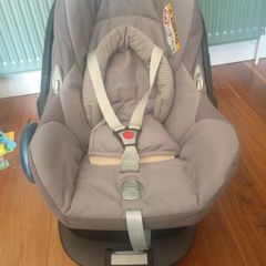 Maxi Cosi CabrioFix (0-12 months) car seat