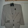 boys 3 piece suit size 10yrs Image 3