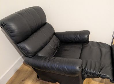 Lazy boy reclining chair