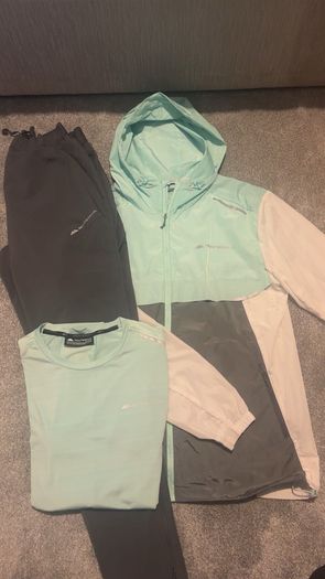 tracksuit