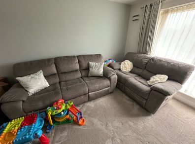 Ezliving furniture Bradford reclining 2+3 seater Sofas