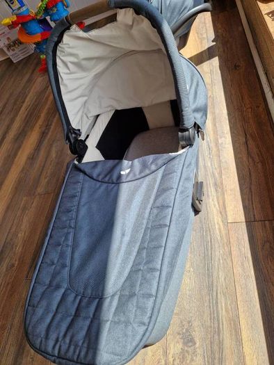Joie Chrome DLX Trio 3-in-1 Travel System Bundle with i-Snug 2 Car Seat and ISOFix