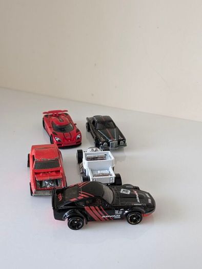 Hot Wheels Die-cast Car Collection - Set of 5