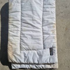 2 x white wraps Full size