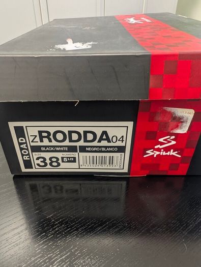 Cycling shoes