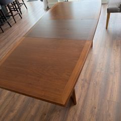Skovby extendable table