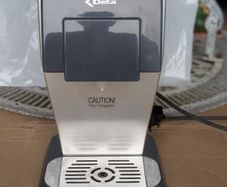 Delta instant hot water kettle