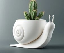 Decorative Snail Planter - Modern Minimal Succulent Pot