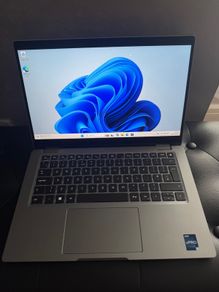 Dell Latitude 5330 2in1 Laptop i5/8GB/256SSD/FHD