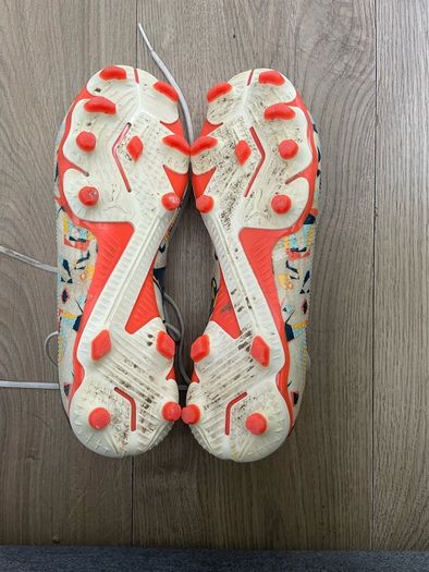 Puma football boots - 8.5