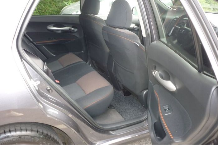 Toyota Auris 2011