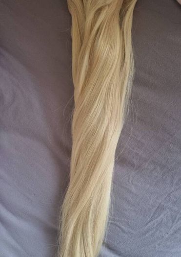 Tape in hair extensions