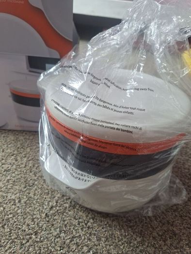 Microwave cooking set.