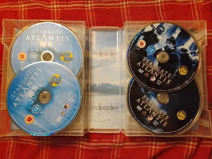 Stargate Atlantis: The Complete Series 1-5 DVD Boxset (Read Description / 1 Disc Missing)