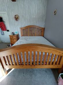 Super King Size bed frame & Mattress
