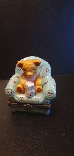 Mayfair Teddy on Chair Box Limited Edition