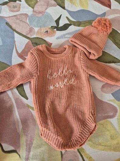 Newborn (0-1 month) Girls Clothes Bundle
