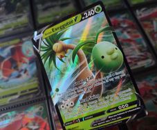 Alolan Exeggutor V ! Ultra Rare ! from Pokemon GO Set ! 2022 ! Pokemon Card !
