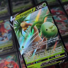 Alolan Exeggutor V ! Ultra Rare ! from Pokemon GO Set ! 2022 ! Pokemon Card !