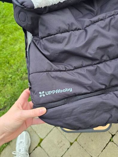 Uppababy Vista V2 Travel System and Buggyboard