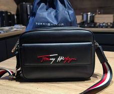 Tommy Hilfiger camera bag