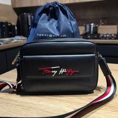Tommy Hilfiger camera bag