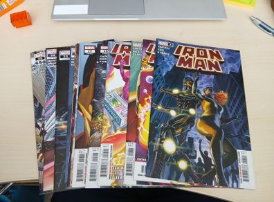 14 x Iron Man comics (2020)