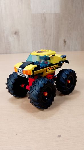 LEGO 60295 Stunt Show Arena